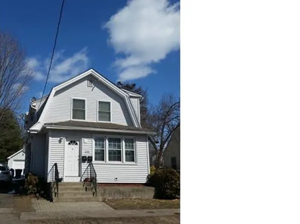 131 School St, Hamden, CT 06518