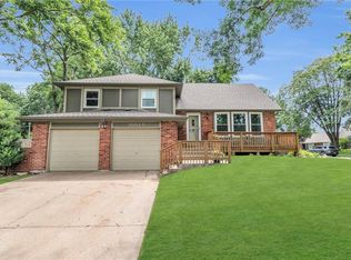 10025 Century Ln, Lenexa, KS 66215