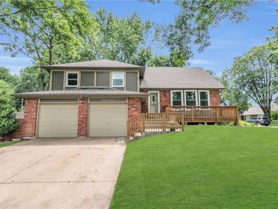 10025 Century Ln, Lenexa, KS, 66215