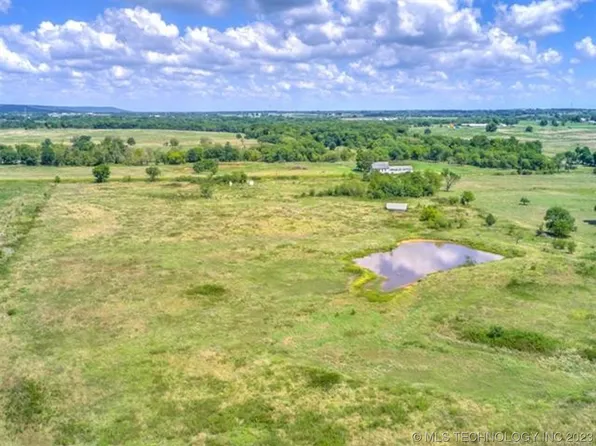 40 W 40th St N, Haskell, OK 74436