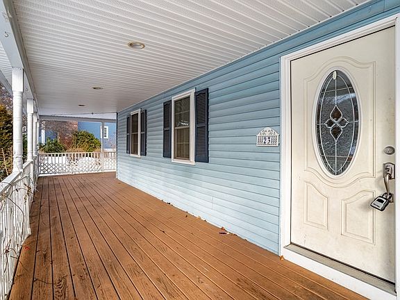 4th image of 23 Long Hill Dr