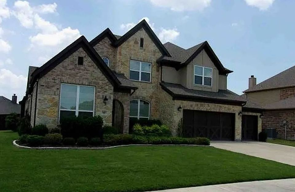 2nd image of 1601 Silla Dr