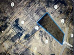 2 Champagne Dr, Morgantown, WV 26508