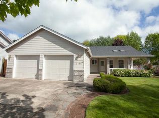215 Stags Leap Ct, Eugene, OR