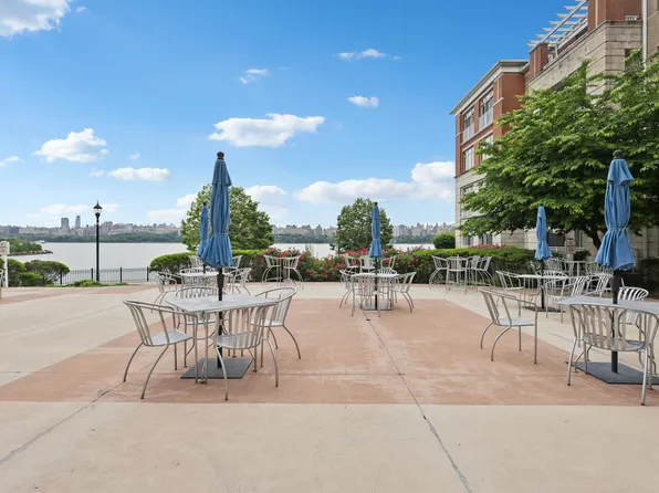 7400 River Road image 24 of 30