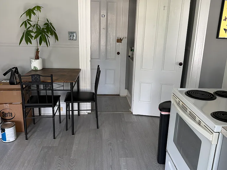 8 Kimball Ave #3 — Photo 4