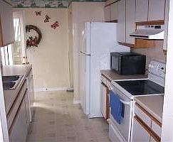 2nd image of 1907 Lakewood Dr