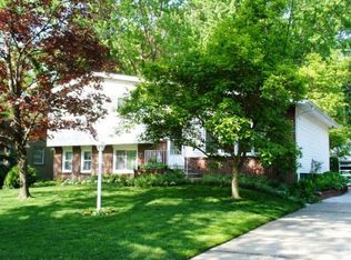 1113 W Valleybrook Rd, Cherry Hill, NJ 08034