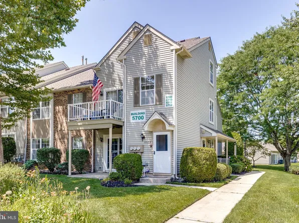 5711 Adelaide Dr, Mount Laurel, NJ 08054