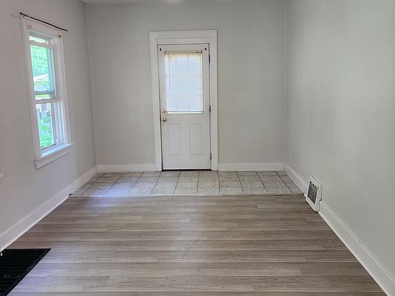 4th image of 406 Andrews Park Blvd