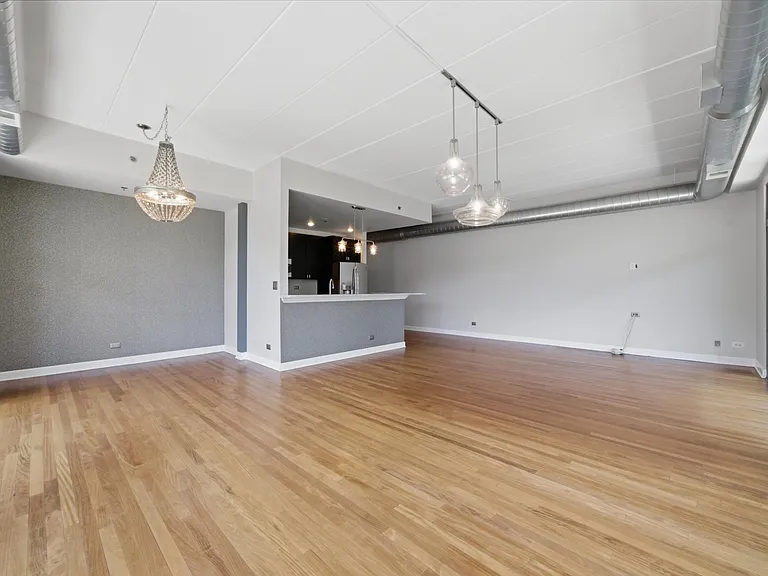 920 W Madison St #B4 — Photo 17