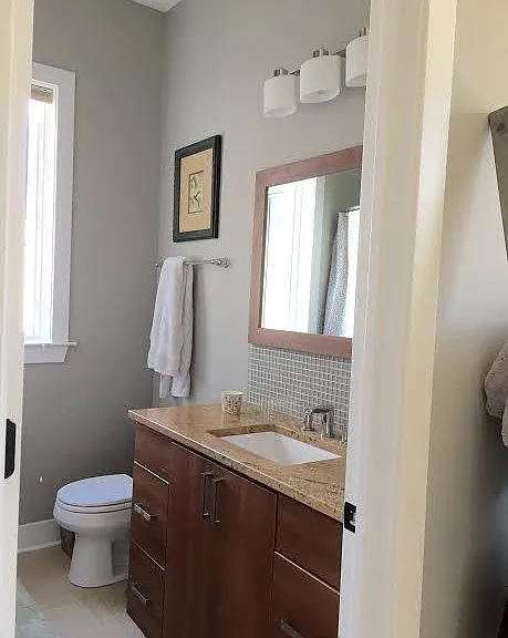 2nd Bathroom