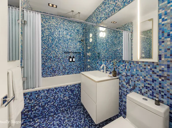 260 Park Avenue South image 9 of 11