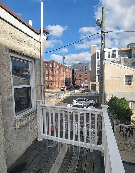 306 Cambridge St — Photo 17