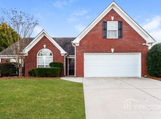 404 Mazley Dr, Locust Grove, GA 30248