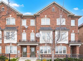 30 Peach Dr W, Brampton, ON L6R0W5