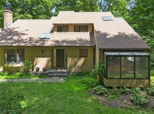 3 High Meadow Rd, Bloomfield, CT 06002