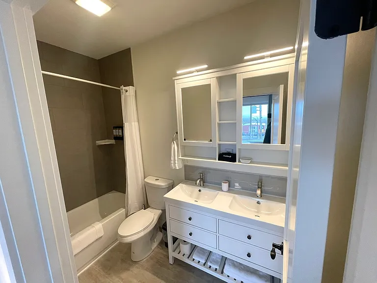 1215 Allison St #B — Photo 12
