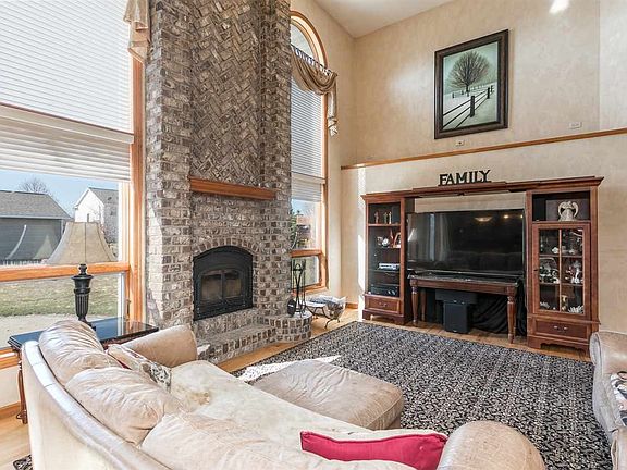 Plenty of sunshine with 2 story windows