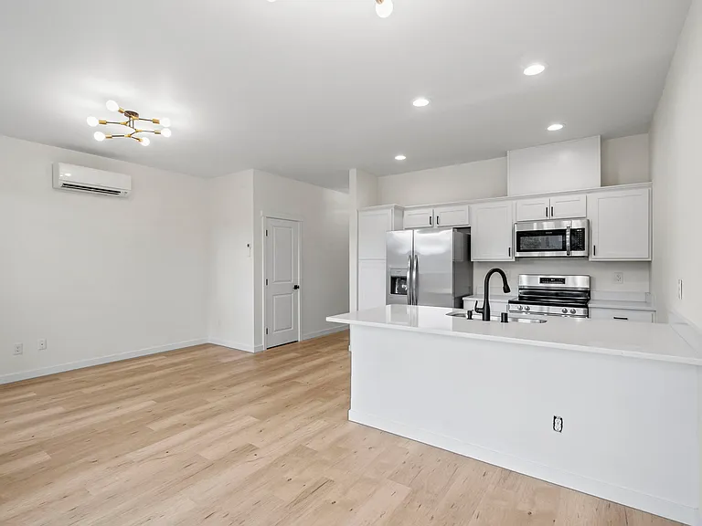 514 Deeded Ln SW — Photo 10