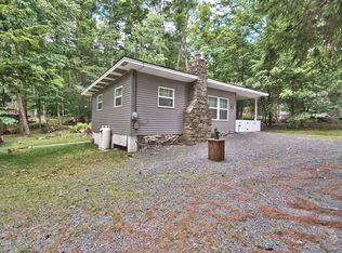 115 Church Ave, Greentown, PA 18426