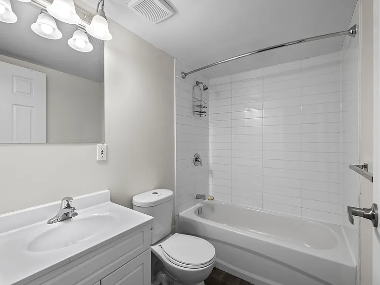 2334 Longard Plz — Photo 5