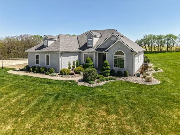 19255 Lane Tree Dr, Platte City, MO 64079