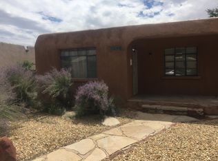 1256 Summer Ave NW, Albuquerque, NM 87104