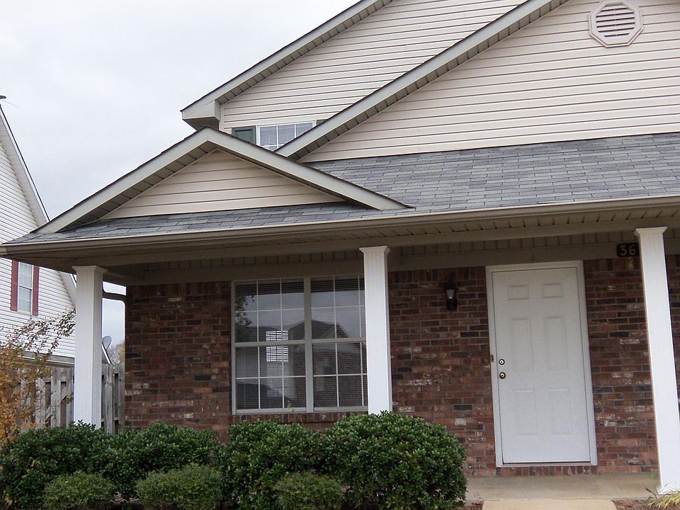 Front of duplex/townhouse unit