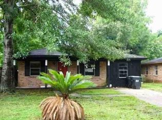 255 9th Ave, Chickasaw, AL 36611