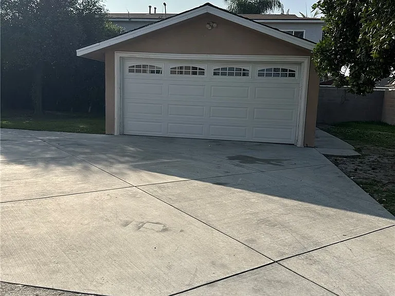2609 Central Ave — Photo 8