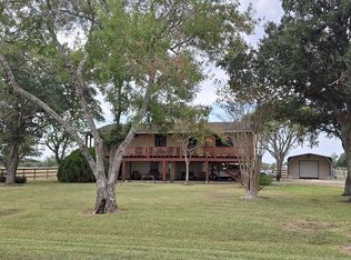 170 County Road 4061, Edna, TX 77957