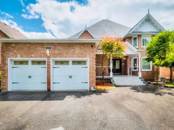 19 Grovepark St #Basement, Richmond Hill, ON L4E 3L4