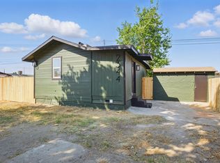 2344 Whitson St, Selma, CA 93662