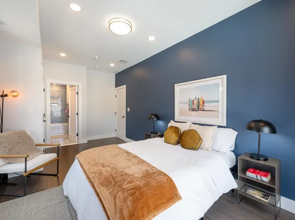 270 Saint Pauls Avenue image 7 of 16