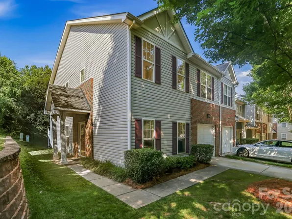 16936 Commons Creek Dr, Charlotte, NC 28277