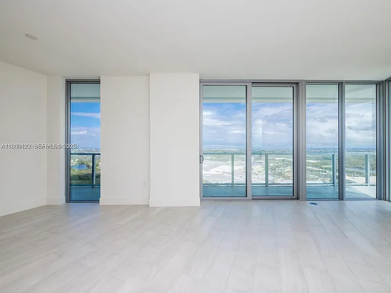 2000 Metropica Way #2509 — Photo 8