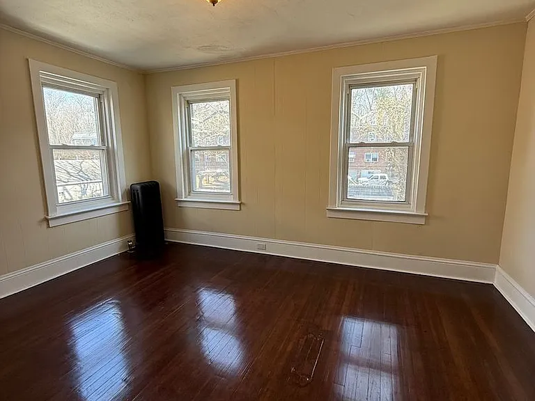 1442 W State St — Photo 16