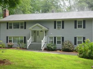 21 Scarlet Oak Dr, Wilton, CT 06897