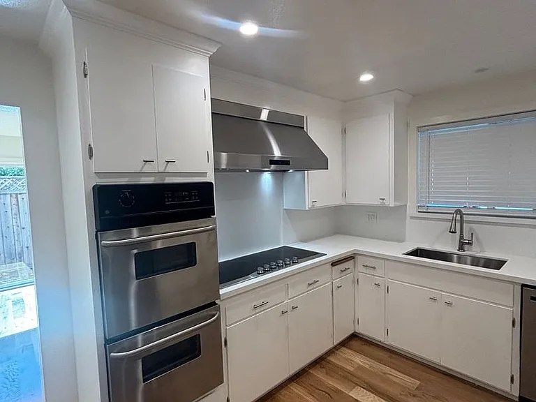 2227 Gainsborough Ave — Photo 4