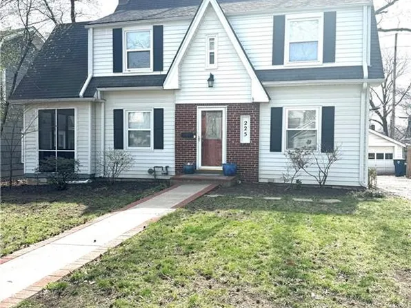 225 E 68th Ter, Kansas City, MO 64113