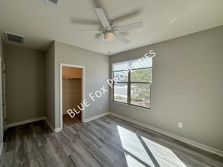 5536 Lazy Farm Dr — Photo 12