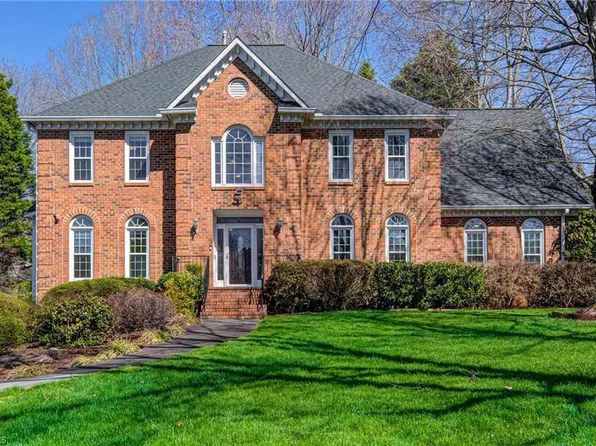 1005 Blakeford Ct, Winston Salem, NC 27106