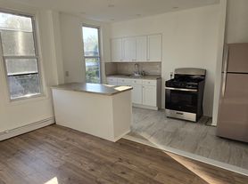 77-01 72nd St, Ridgewood, NY
