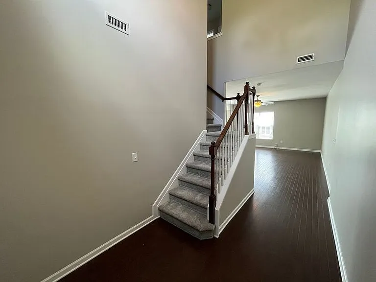8206 Yaxley Hall Dr — Photo 12