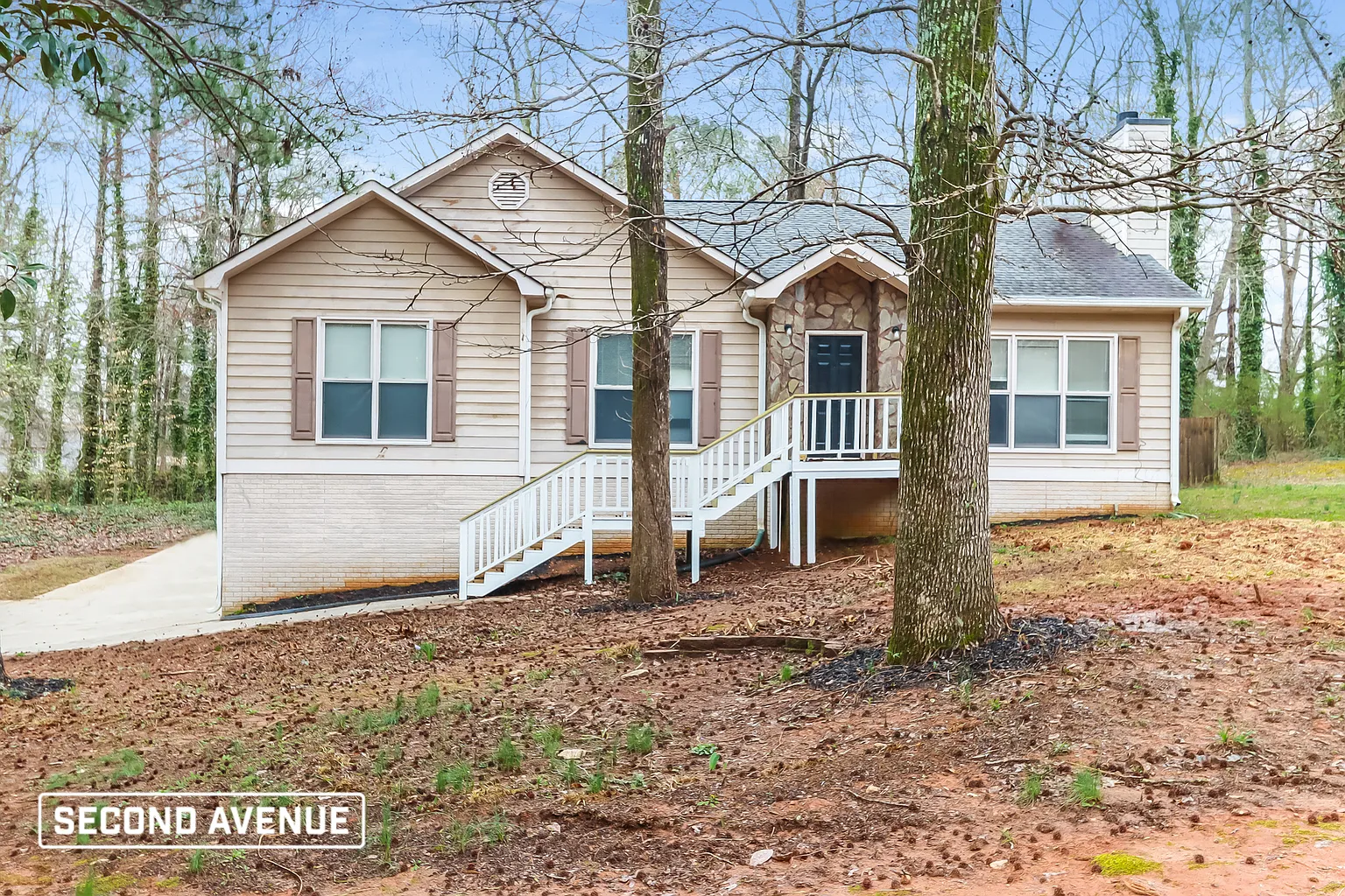 142 Crown Forest Dr photo 1