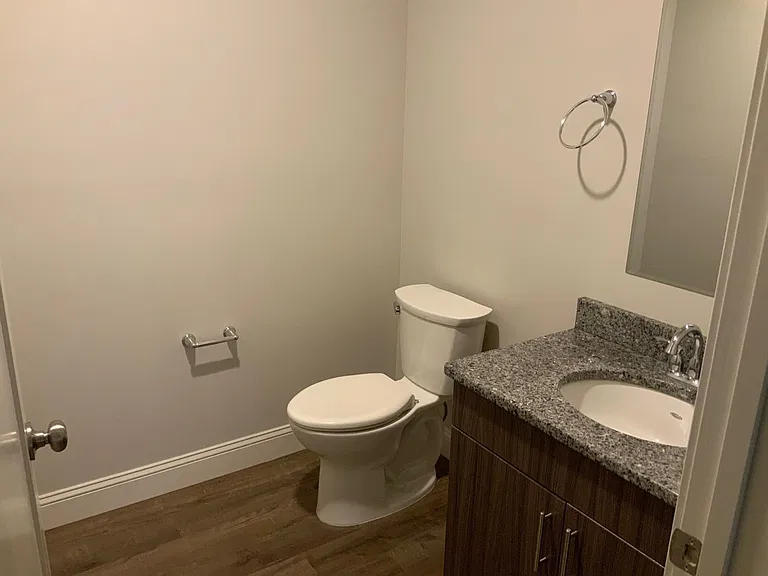 307 Main St — Photo 7