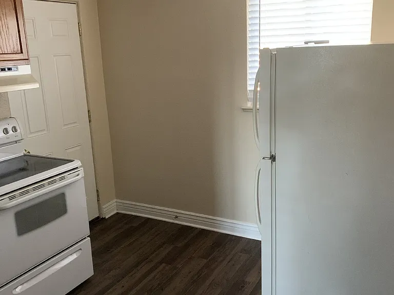1 bed, 1.0 bath, 620 sqft, $1,400 — Photo 9