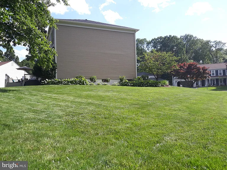 13116 Nestlewood Ct — Photo 34