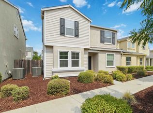 8128 Emmy Willow Ln, Sacramento, CA 95828